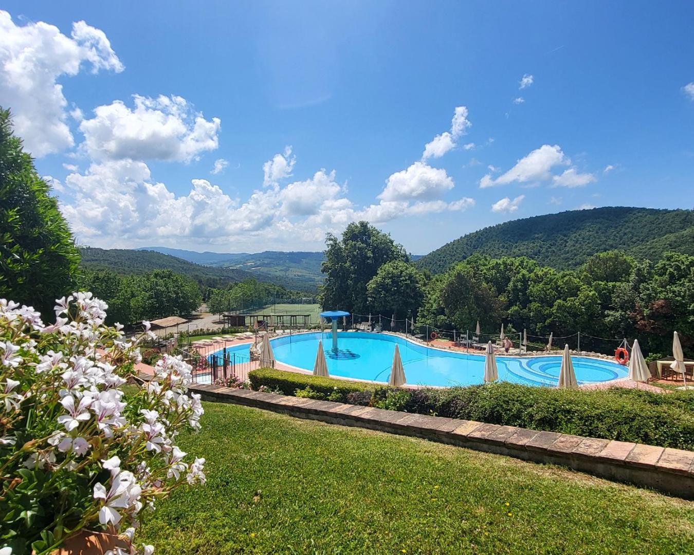 Resort Le Tegole Riparbella Exteriör bild
